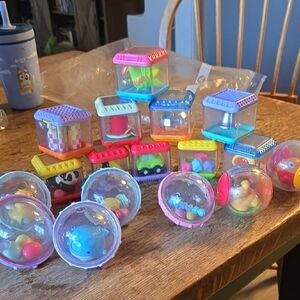 Fisher Price/ Munchkin Busy Balls